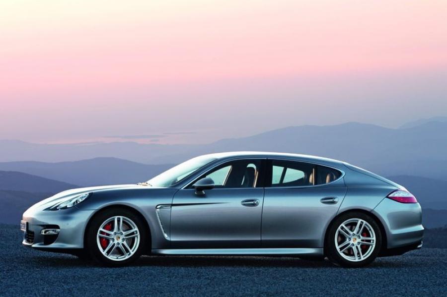  Porsche Panamera Gran Turismo 2008 года  (фото 7 из 9)